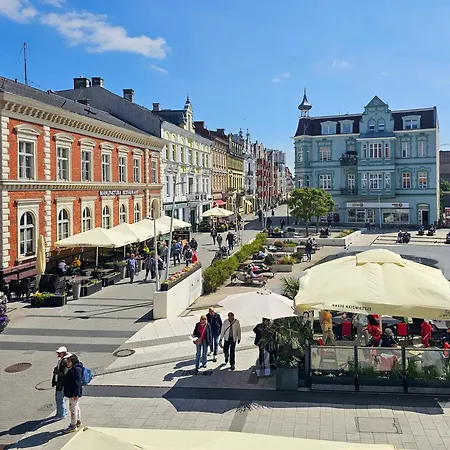 Visit Baltic - Przy Placu Wolnosci Z Balkonem * 슈비노우이스쳬