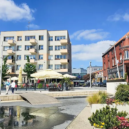 Visit Baltic - Przy Placu Wolnosci Z Balkonem 슈비노우이스쳬